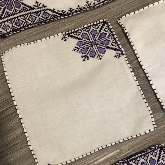 Moroccan Hand Embroidery Linen Napkins Set (Placemats) - Picture 5 of 7